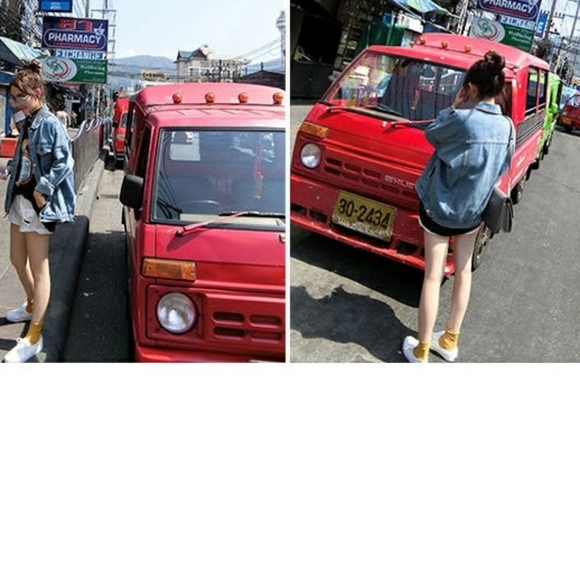 🌠2/$35🌠 Yesstyle Light Wash Denim Jean Jacket - Picture 10 of 10